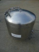 10 GALLON STAINLESS STEEL CLOSED TANK
