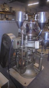 STOKES BB2 33 STATION ROTARY TABLET PRESS-