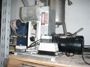 CHUR TUBE SEALING MACHINE, TABLETOP