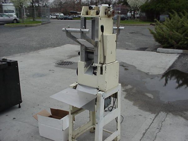 120MM DOUBLE ROLL RAVIOLI MACHINE