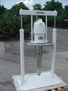 GRACO "BULLDOG" AIR OPERATED PUMP