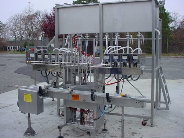 KING TECHNOFILL 8 HEAD AUTOMATIC POSITIVE DISPLACEMENT FILLER