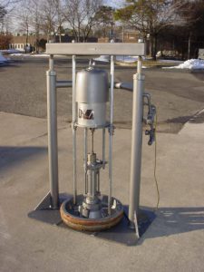 GRACO "BULLDOG" AIR OPERATED PUMP #210-802