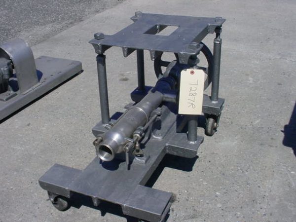 MOYNO 2" X 2"" SANITARY PROGRESSIVE CAVITY PUMP, No Motor