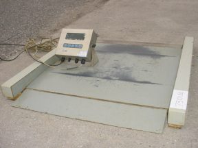 GSE SCALE SYSTEMS MODEL 350 DIGITAL SCALE