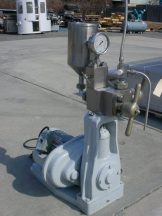 MANTON GAULIN 15M-8TBA TWO STAGE LAB HOMOGENIZER