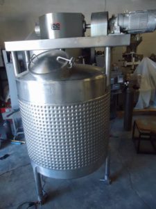 550 GALLON LEE STAINLESS DOUBLE  MOTION MIXING KETTLE TANK, JACKETED