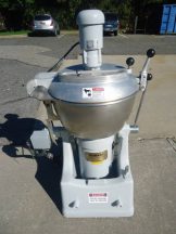 40 QT. HOBART VCM-40E CUTTER-MIXER