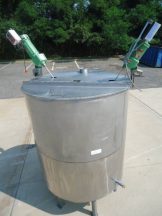 500 Gallon Stainless Steel Vertical Mix Tank With Hemispherical Interior