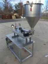 MRM/ELGIN Single Piston Air Operatd Filler, 60 Oz. Maxiumu Fill