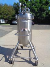 26 Gallon Walker 316L SS Portable Pressure Tank