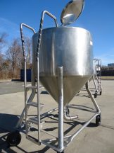 450 Gallon DCI Type 316 Stainless Steel Cone Bottom Portable Tank
