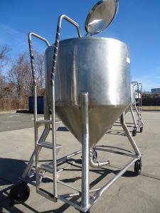 450 Gallon DCI Type 316 Stainless Steel Cone Bottom Portable Tank