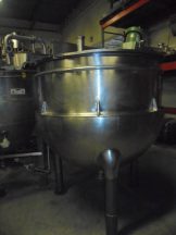 150 Gallon 316 Hamilton Stainless Steel Jacketed Hemispherical Kettle With Lightnin Mixer