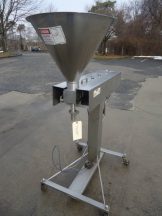 HINDS BOCK SP-64 SINGLE PISTON FILLER, AIR OPERATED