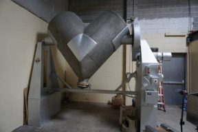 50 Cu. Ft. Patterson Kelley SS Twin Shell V blender, 55 lbs./CF Max Density