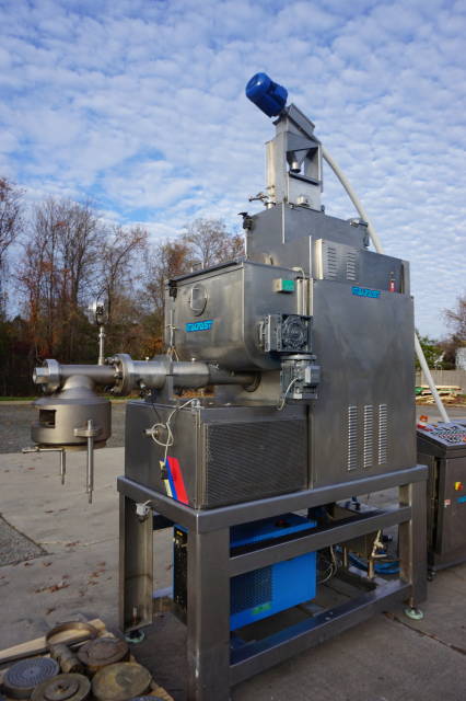 SS 304 Industrial Pasta Extruder Machine, Capacity: 300 Kg