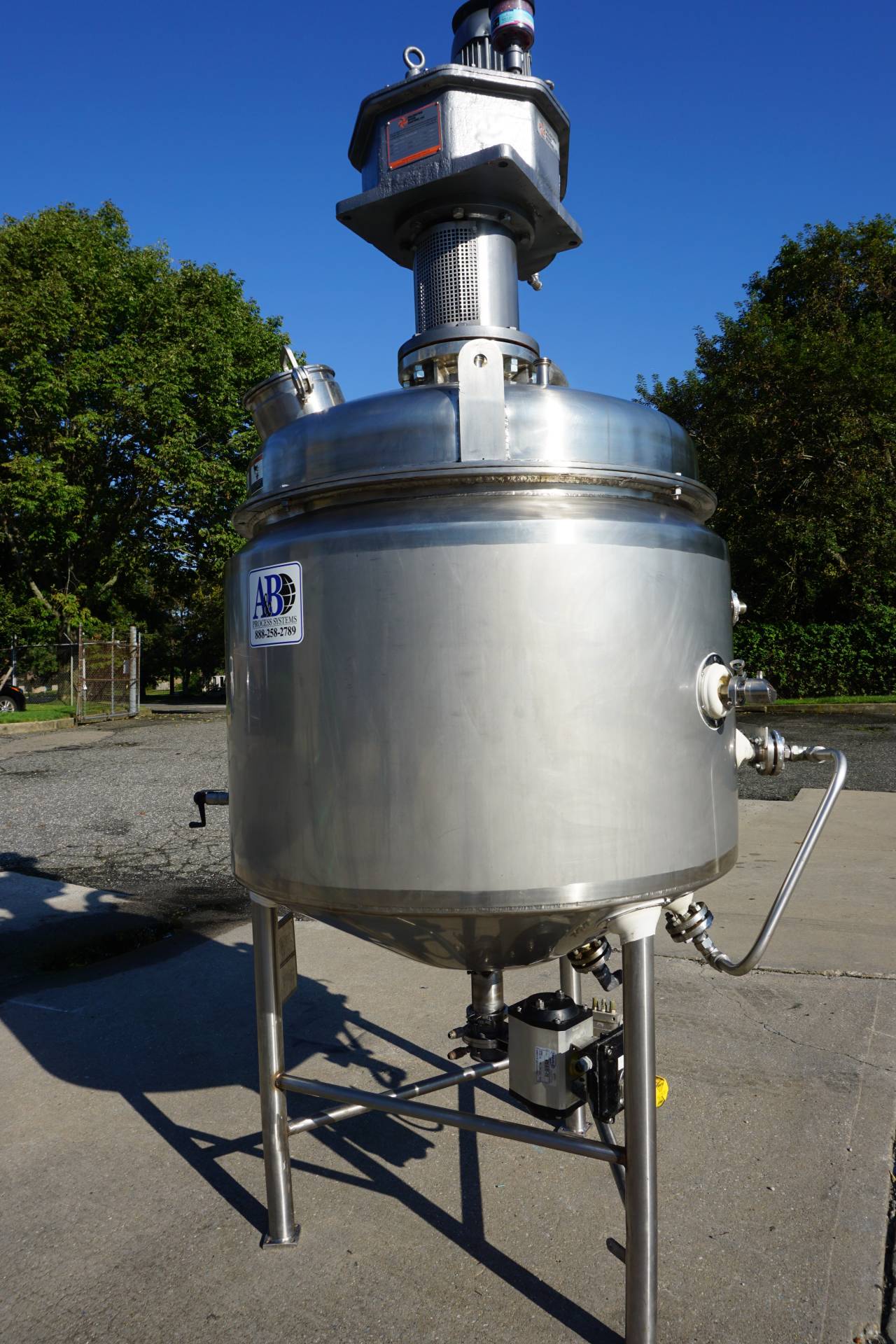 A & B Process Systems 160 Gallon Stainless Jacketed Pressurized Kettle/Reactor, 150 PSI