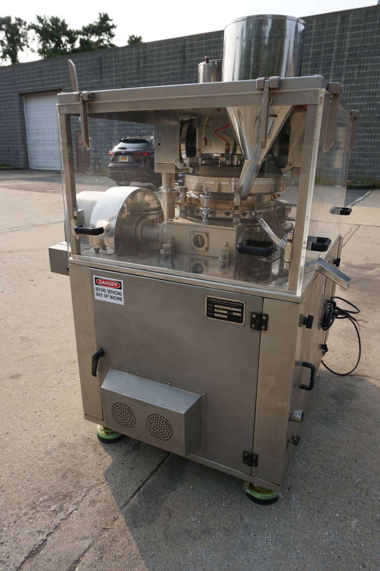 Kanara 25 Station GMP Rotary Tablet Press, "D" Tablets, Keyed Head