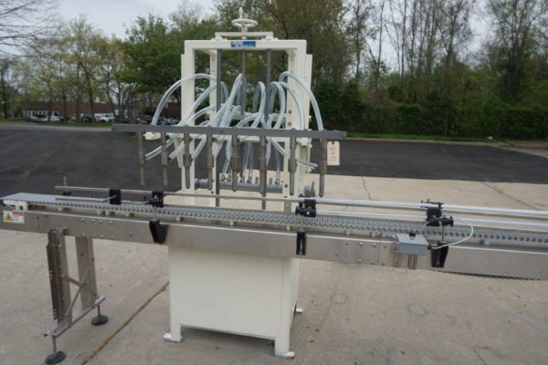 RJM 8 Spout Straight Line Liquid Filling Machine, Pressure Gravity Nozzles