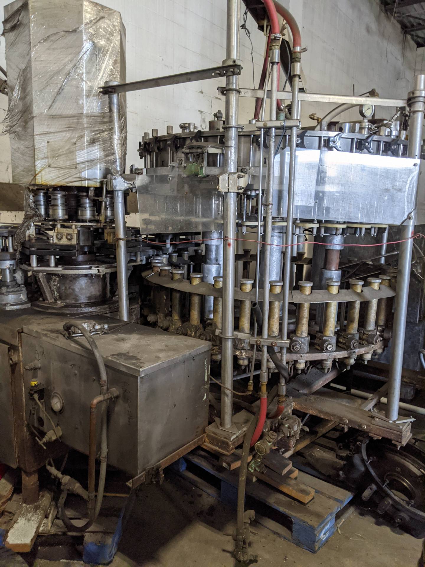 Complete Soda Bottling Line For 20 Oz.,1 Liter & 2 Liter Bottles