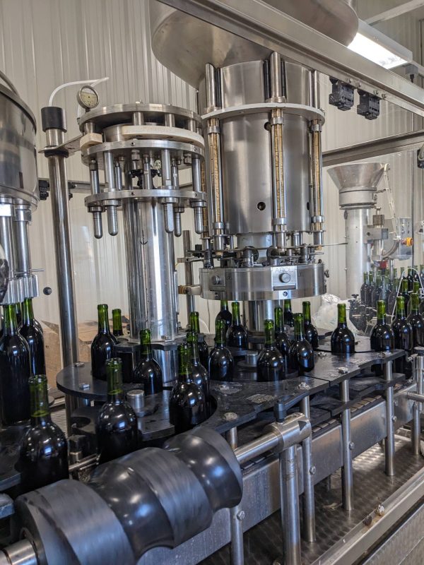 GAI 24 Head Wine Bottling Filling Line, 300 Cases Per Hour Wohl