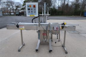 Kaps-All VOL-A Compact Twin Piston Filler, with Conveyor