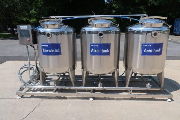 Unnico 3-Tank Electric Tanks, 100 Gallon Each