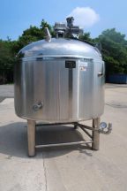 660 Gallon Stainless Jacketed Pressure Mix Tank