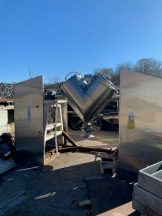 Gemco 10 Cu. Ft. Type 316L SS Twin Shell Vacuum Dryer Blender