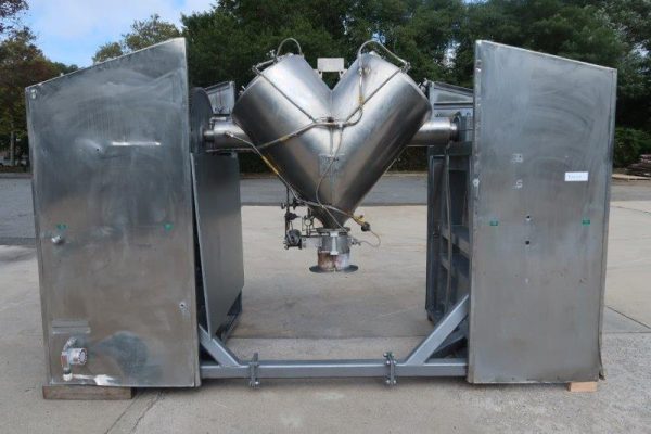 Gemco 10 Cu. Ft. Type 316L SS Twin Shell Vacuum Dryer Blender