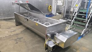 Blentech 64 cu ft Single Shaft Ribbon Blender, with Lid