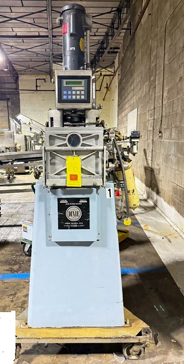 9022 Dixie Semi-Automatic Vacuum Can Closing Machine