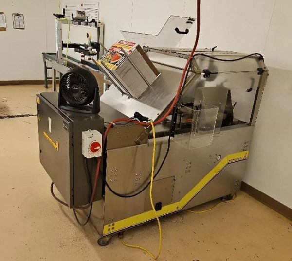 Econocorp E-2000 Horizontal Cartoner, Hot Gluing