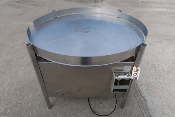 48 In. Minarik Rotary Unscrambling/Accumulating Table