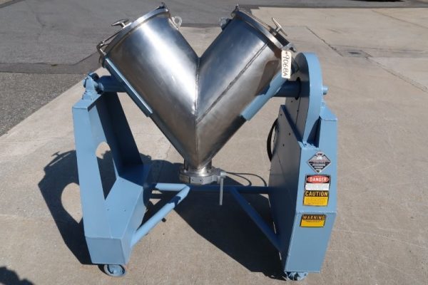 9068A5 3 Cu. Ft. Patterson Kelley SS Twin Shell Blender, 170 Lbs/CF Density
