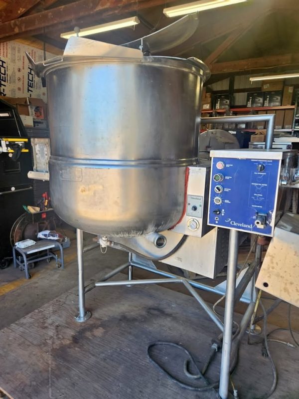Cleveland 100 Gallon Gas Fired Mix Kettle, Tilt Agitation